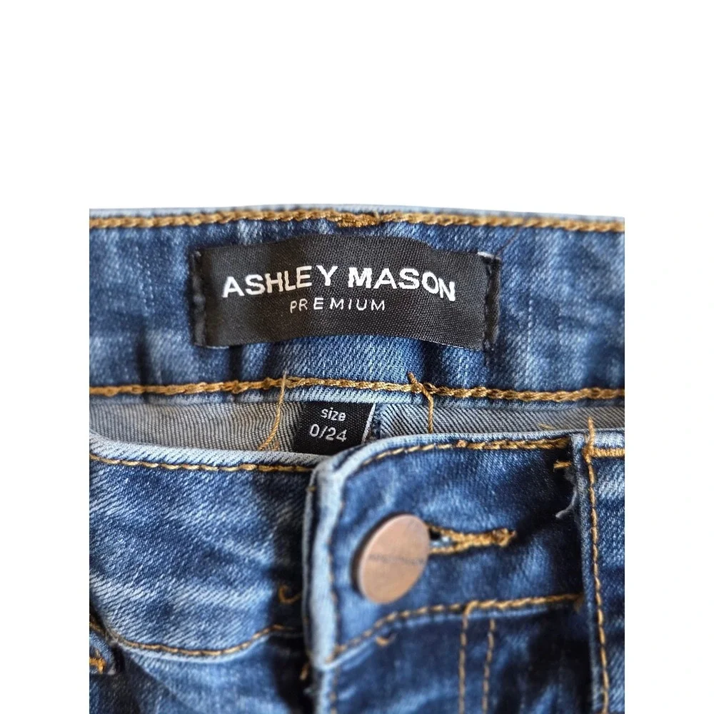 Ashley Mason Premium Floral Embroidered Flare Jeans Blue Denim Womens Size 0/24